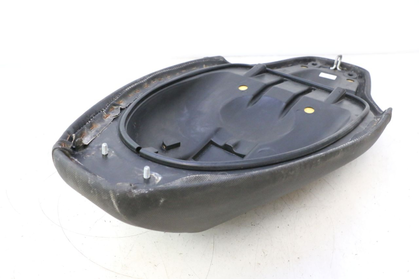 photo de SEAT MBK MACH G AC 50 (2002 - 2014) - Surface and material condition