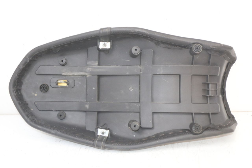 photo de SEAT MASAI SCRAMBLER SPORT 125 (2021 - 2025) - Fixing points details