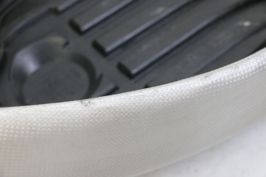 photo de SEAT MBK BOOSTER SPIRIT NAKED 50 (2004 - 2017) - Zoom on usage condition