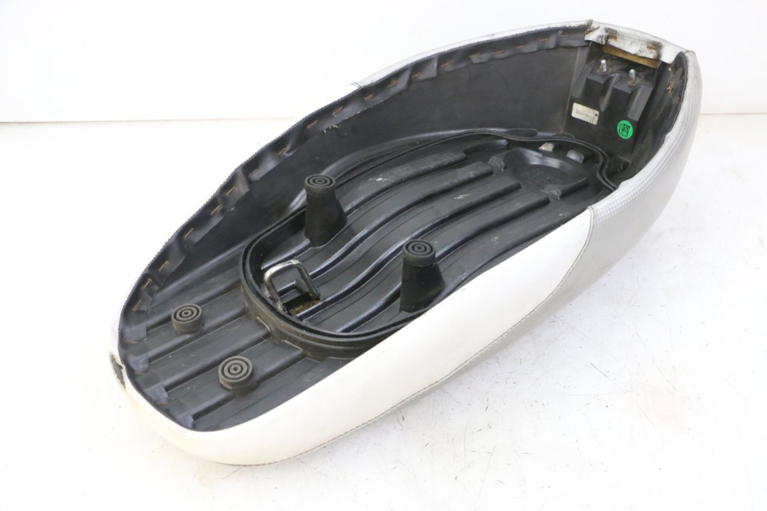 photo de SEAT MBK BOOSTER SPIRIT NAKED 50 (2004 - 2017) - Technical close-up