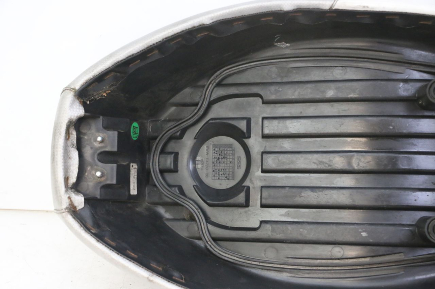 photo de SEAT MBK BOOSTER SPIRIT NAKED 50 (2004 - 2017) - Markings and original references