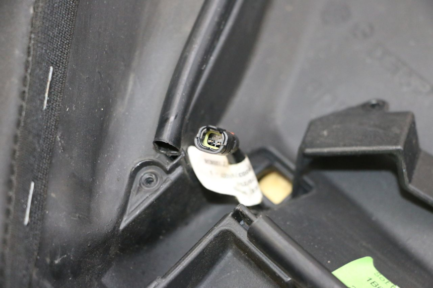 photo de SEAT PIAGGIO MP3 HPE 300 (2019 - 2026) - Surface and material condition