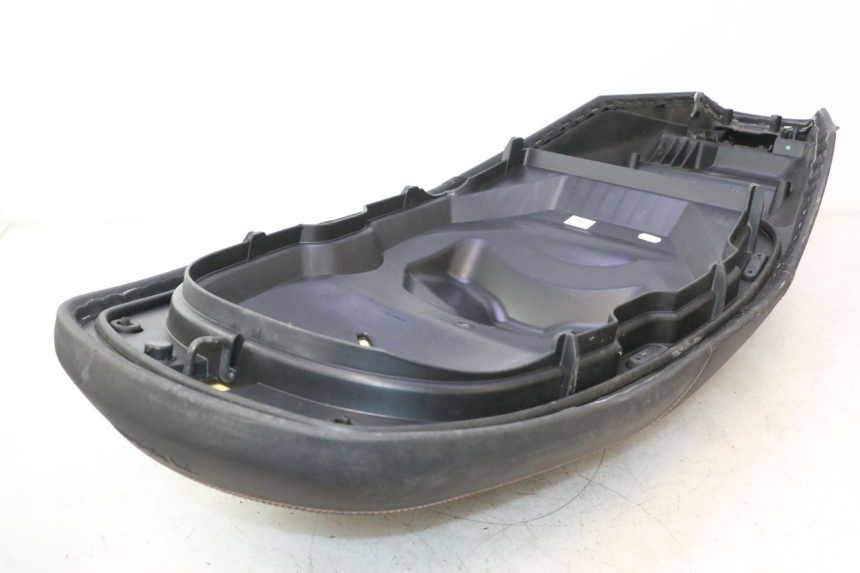 photo de SEAT PIAGGIO MP3 HPE 530 (2022 - 2026) - Surface and material condition