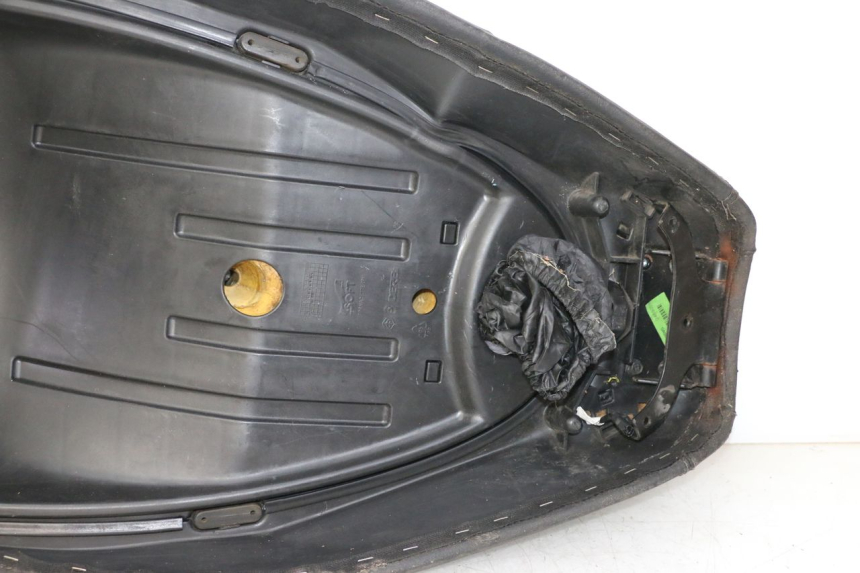 photo de SEAT PIAGGIO MP3 LT 300 (2010 - 2016) - Alternative perspective