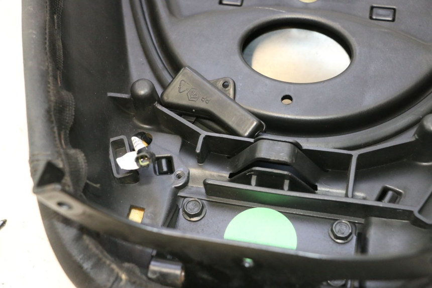 photo de SEAT PIAGGIO MP3 LT 400 (2007 - 2012) - High-resolution close-up
