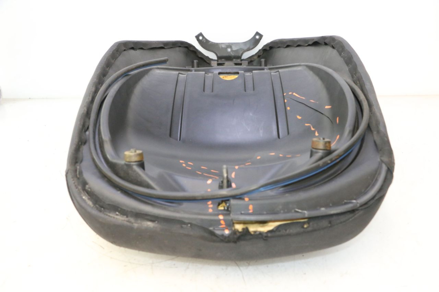 photo de SEAT PIAGGIO MP3 LT 400 (2007 - 2012) - Alternative angle