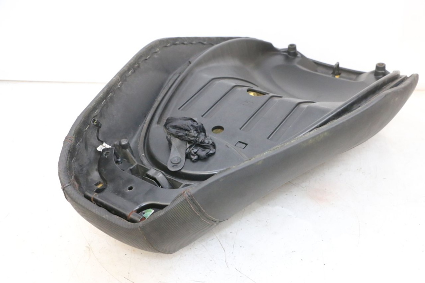 photo de SEAT PIAGGIO MP3 RL 250 (2006 - 2010) - Distinctive features