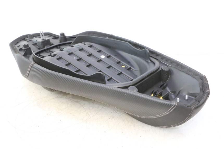 photo de SEAT JM MOTORS R-MAX TECH 50 (2024 - 2026) - Alternative perspective