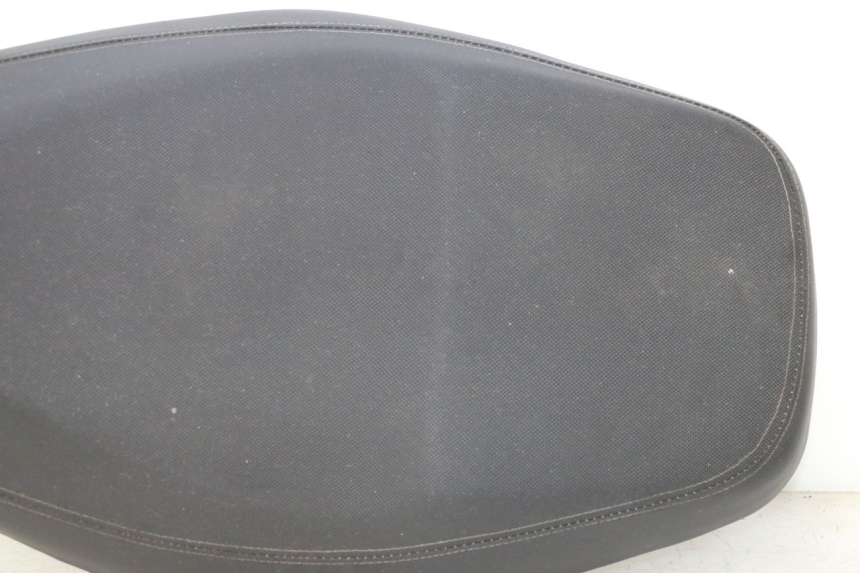 photo de SEAT LAZIO RENO 50 (2016 - 2021) - High-resolution close-up