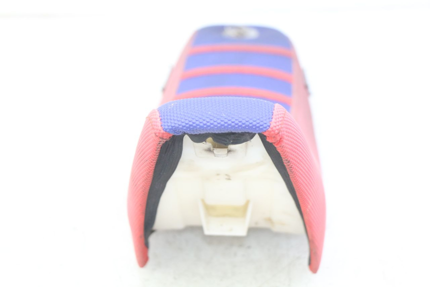 photo de SEAT APOLLO RFZ 150 - Distinctive features