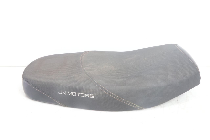 photo de SEAT JM MOTORS SANTANA EVO 50 (2024 - 2026) - Surface and material condition