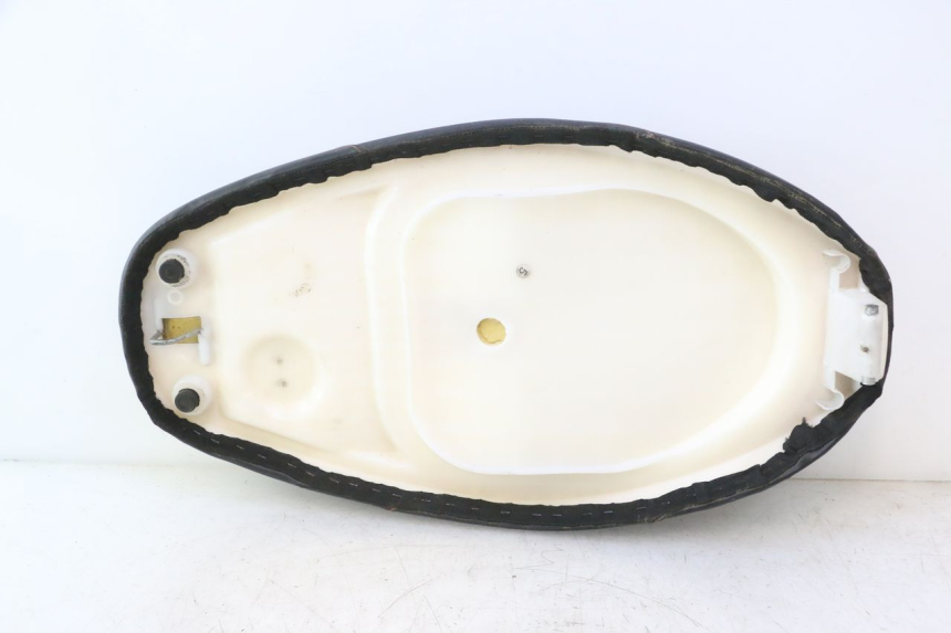 photo de SEAT JM MOTORS SANTANA 50 (2014 - 2023) - Surface and material condition