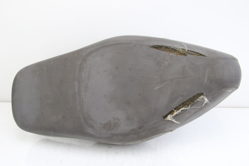 photo de SEAT APRILIA SCARABEO 4T 50 (2009 - 2017) - Fixing points details