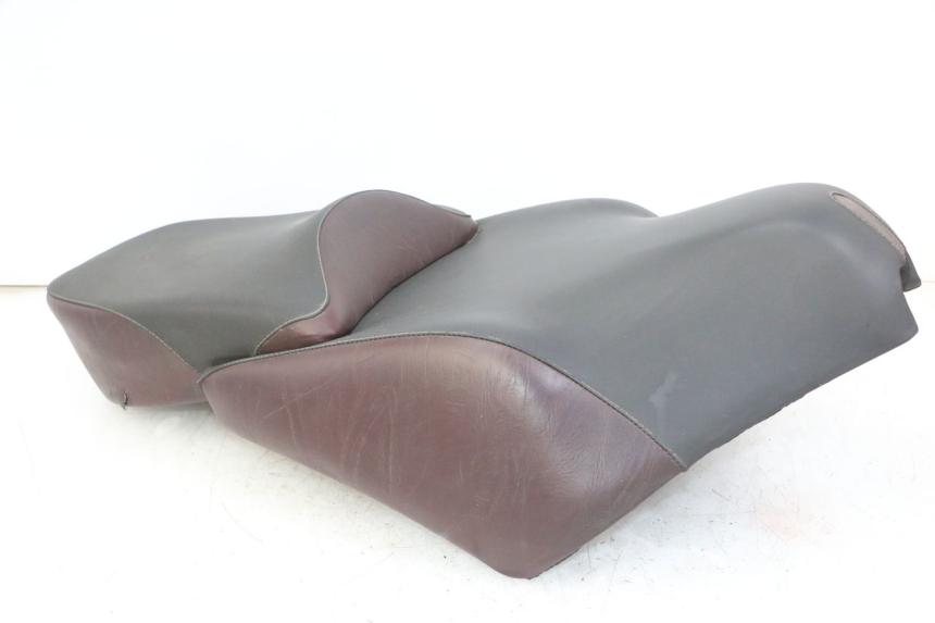 photo de SEAT APRILIA SCARABEO GT TOURING 125 (1999 - 2005) - Detailed visual inspection