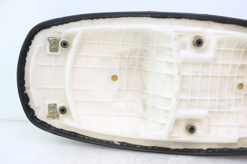photo de SEAT RAZZO STEED 125 (2012 - 2018) - Fixing points details