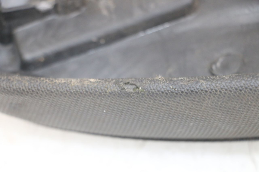 photo de SEAT MBK STUNT NAKED 50 (2004 - 2018) - Distinctive features