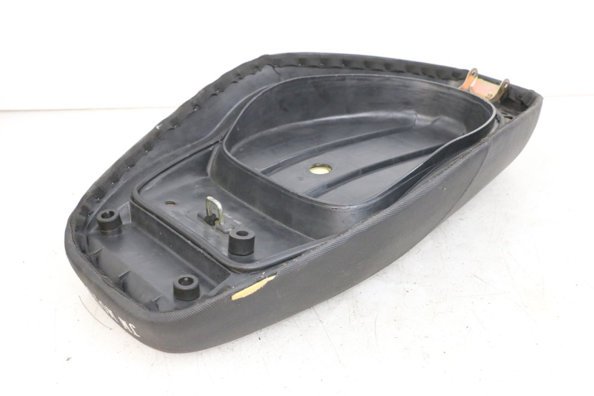 photo de SEAT JM MOTORS SUNNY 50 (2017 - 2020) - Fixing points details