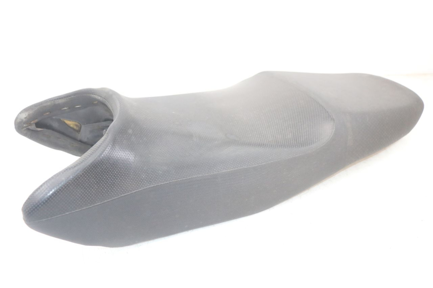 photo de SEAT SUZUKI GS F 500 (2004 - 2007) - Technical close-up