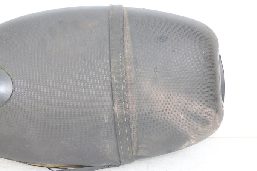 photo de SEAT PIAGGIO TYPHOON 50 (2000 - 2009) - High-resolution close-up