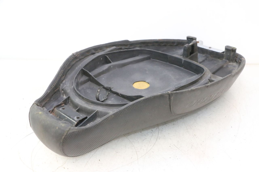 photo de SEAT PIAGGIO TYPHOON 50 (1993 - 1999) - Detailed visual inspection
