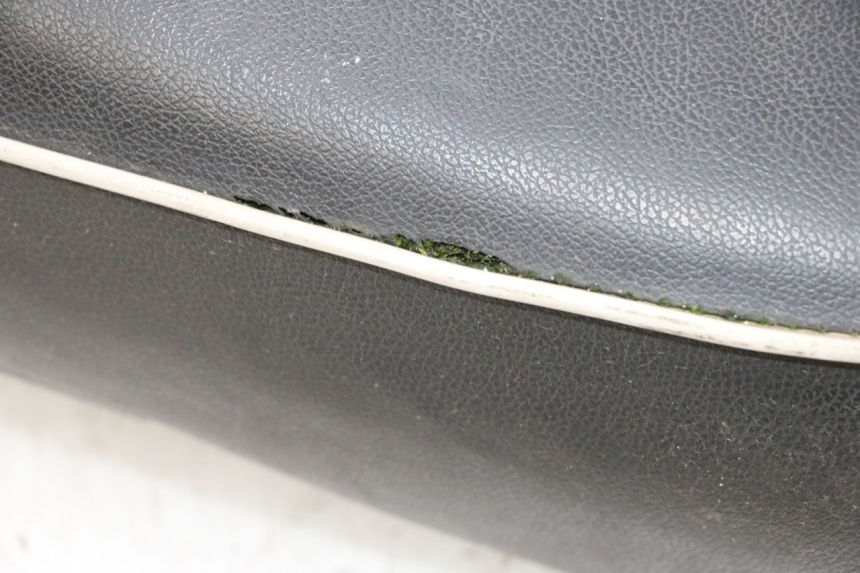 photo de SEAT PIAGGIO VESPA GTS SUPER IE 125 (2009 - 2016) - Detailed visual inspection