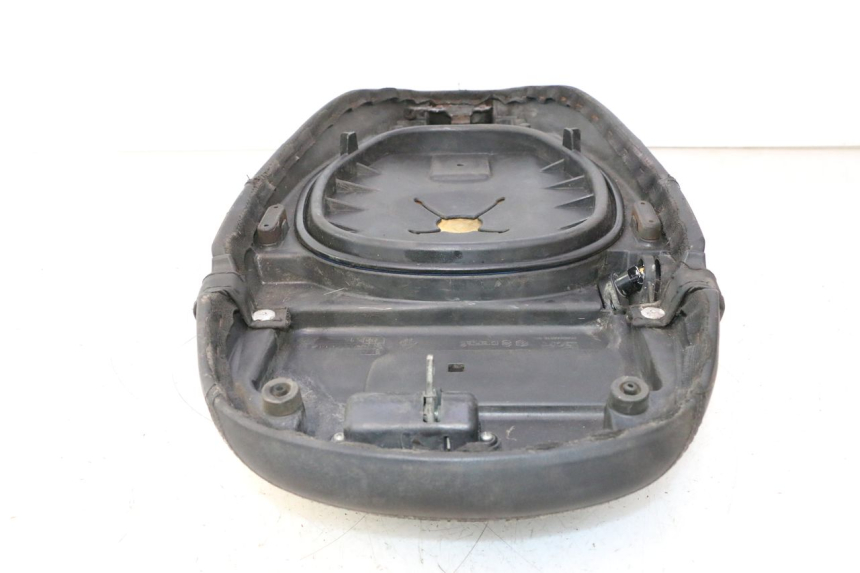 photo de SEAT PIAGGIO VESPA S 2T 50 (2007 - 2014) - Fixing points details