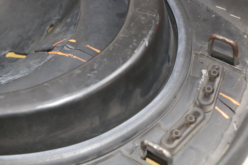 photo de SEAT YAMAHA X-MAX XMAX 250 (2006 - 2009) - Surface and material condition