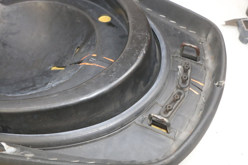 photo de SEAT YAMAHA X-MAX XMAX 250 (2006 - 2009) - Checked used part