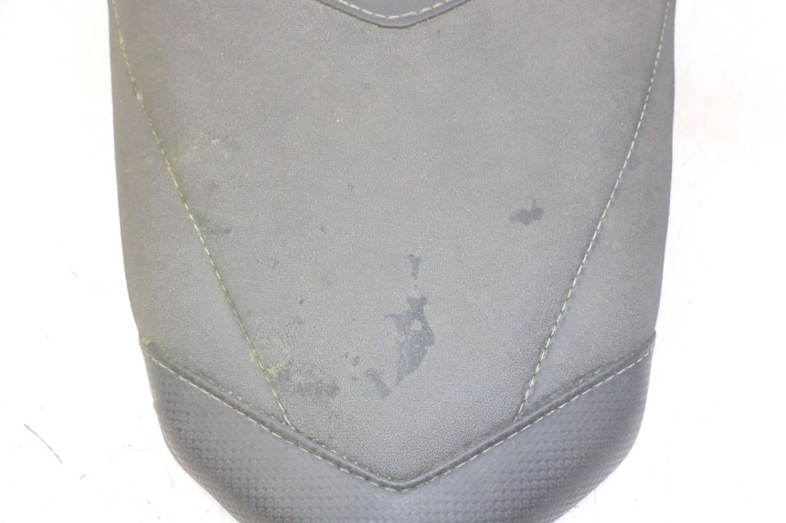 photo de SEAT YAMAHA XJ6 ABS 600 (2008 - 2016) - Detailed visual inspection