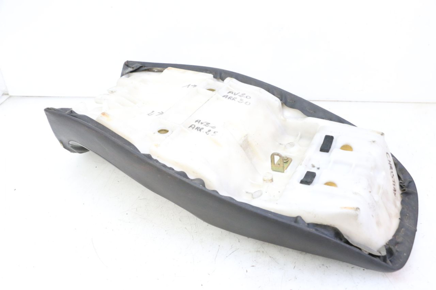 photo de SEAT YAMAHA XJN DIVERSION 600 (2000 - 2003) - Product overview