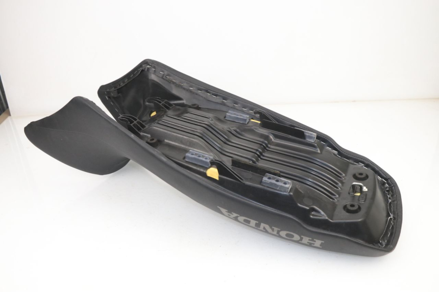 photo de SEAT HONDA XLV VARADERO 125 (2000 - 2006) - Zoom on usage condition