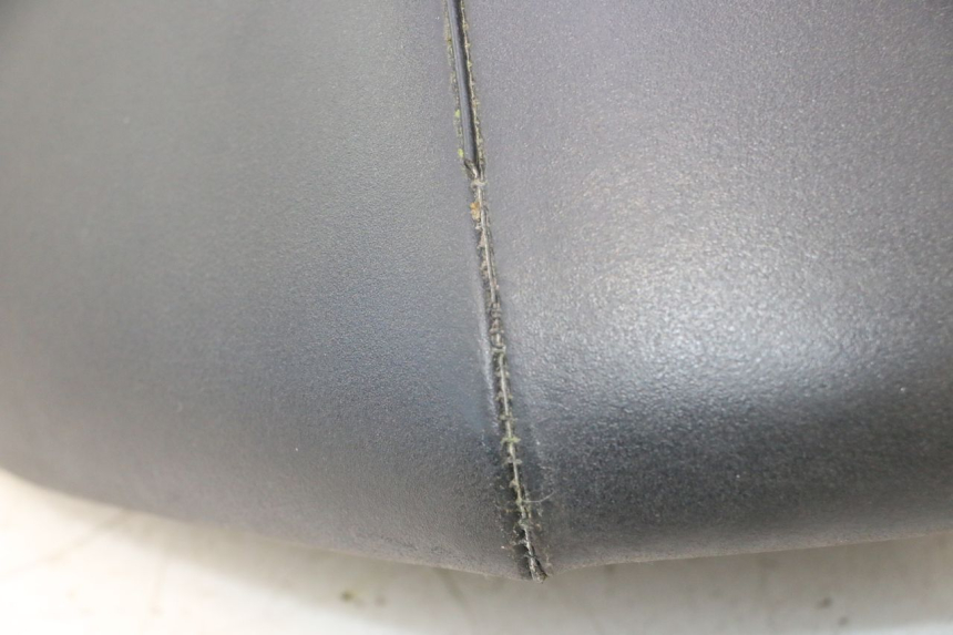 photo de SEAT YAMAHA YP MAJESTY 125 (2007 - 2010) - Distinctive features