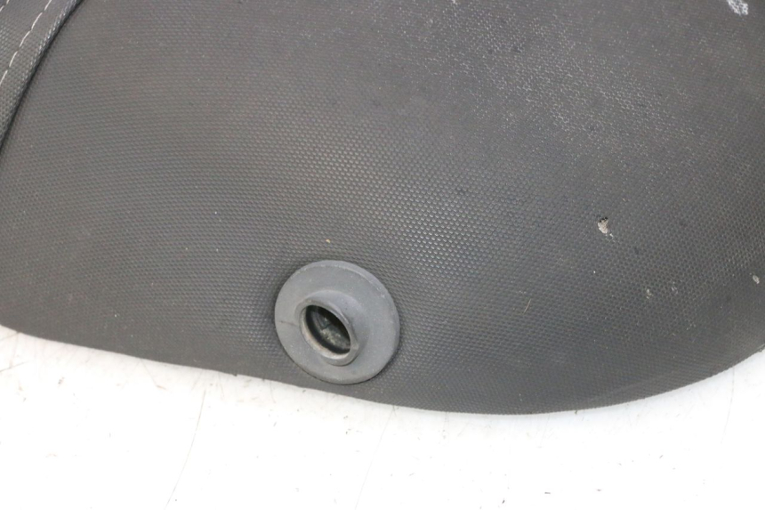 photo de SEAT PIAGGIO ZIP 2T 50 (2009 - 2019) - Detailed visual inspection