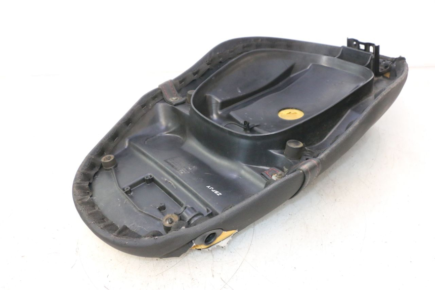 photo de SEAT PIAGGIO ZIP IGET 4T 50 (2021 - 2023) - Surface and material condition