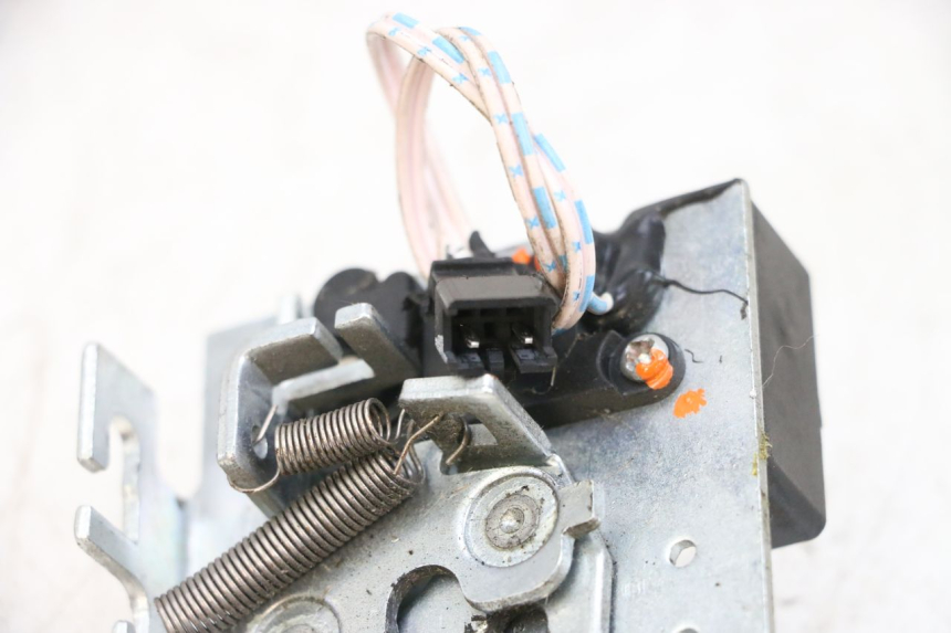 photo de SEAT LOCK SET SEGWAY NINEBOT E125S 1 (2022 - 2026) - Technical close-up