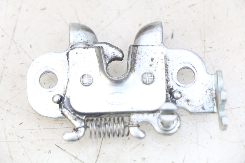 photo de SEAT LOCK PEUGEOT KISBEE 4T 50 (2018 - 2022) - Component detail