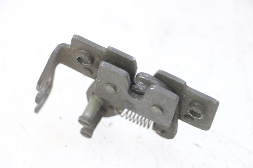 photo de SEAT LOCK SET PIAGGIO MP3 LT 300 (2010 - 2016) - Zoom on usage condition