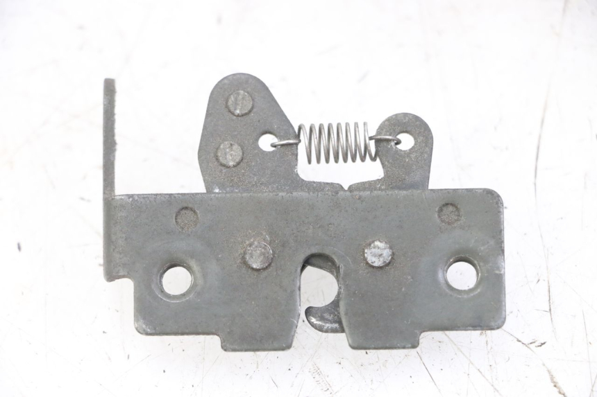 photo de SEAT LOCK SET PIAGGIO MP3 LT 300 (2010 - 2016) - Alternative perspective