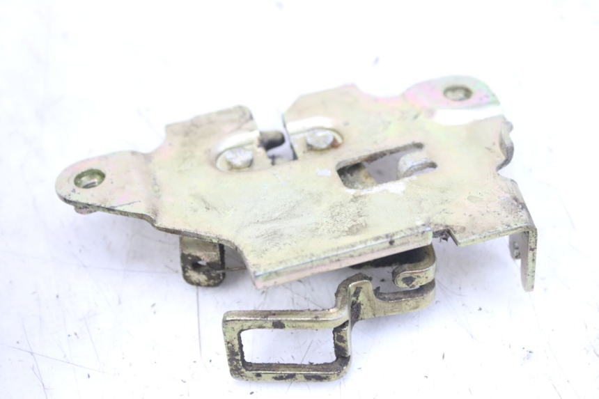 photo de SEAT LOCK SYM ORBIT 2 4T 50 (2008 - 2017) - Zoom on usage condition