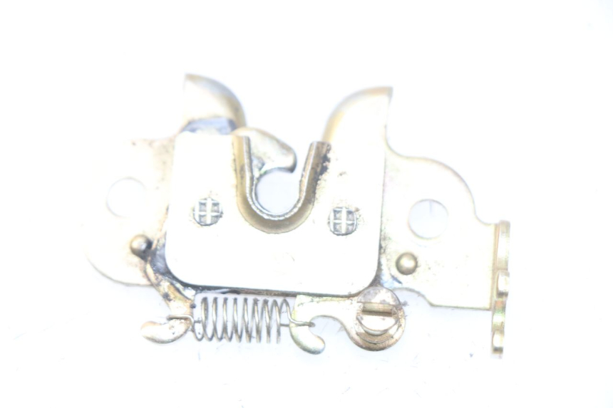 photo de SEAT LOCK SET PEUGEOT STREETZONE 2T 50 (2014 - 2019) - Component detail