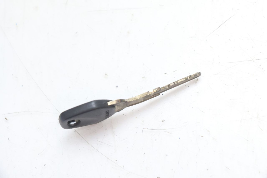 photo de SEAT LOCK SET SUZUKI SV S 650 (2003 - 2009) - Alternative perspective