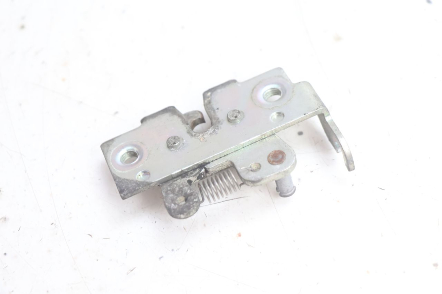photo de SEAT LOCK YAMAHA XMAX X-MAX 125 (2006 - 2009) - Alternative perspective