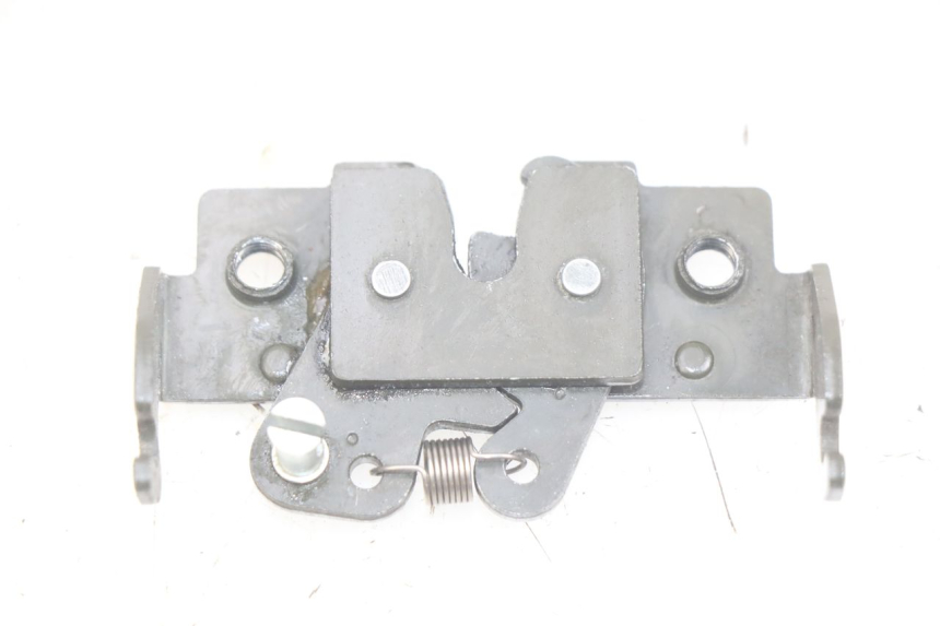 photo de SEAT LOCK PIAGGIO X8 125 (2004 - 2007) - Main view