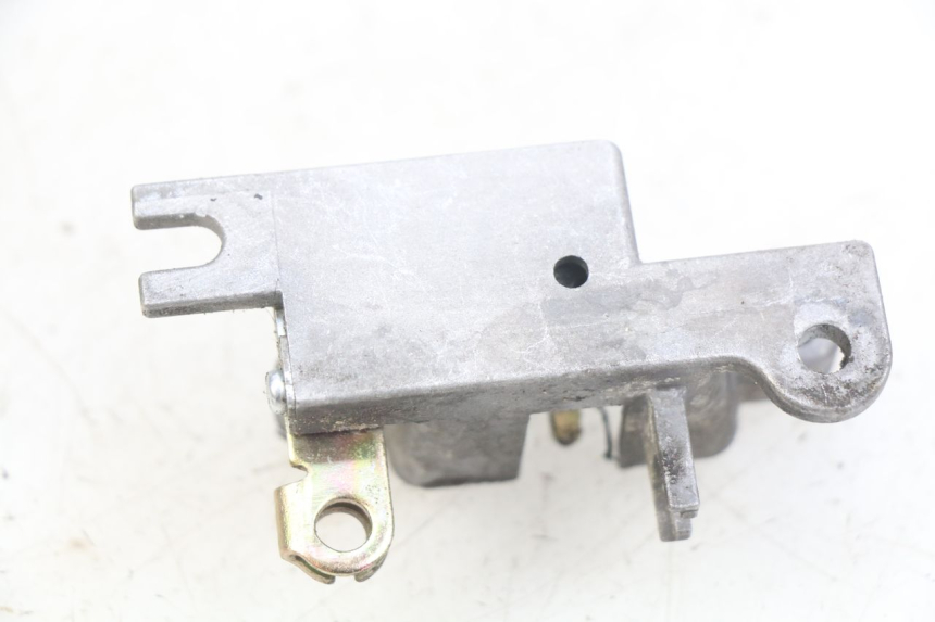 photo de SEAT LOCK KYMCO AGILITY 16+ 4T 50 (2018 - 2023) - Zoom on usage condition