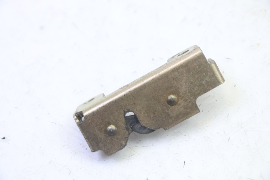 photo de SEAT LOCK KYMCO AGILITY NAKED RENOUVO 2T 50 (2011 - 2018) - Zoom on usage condition