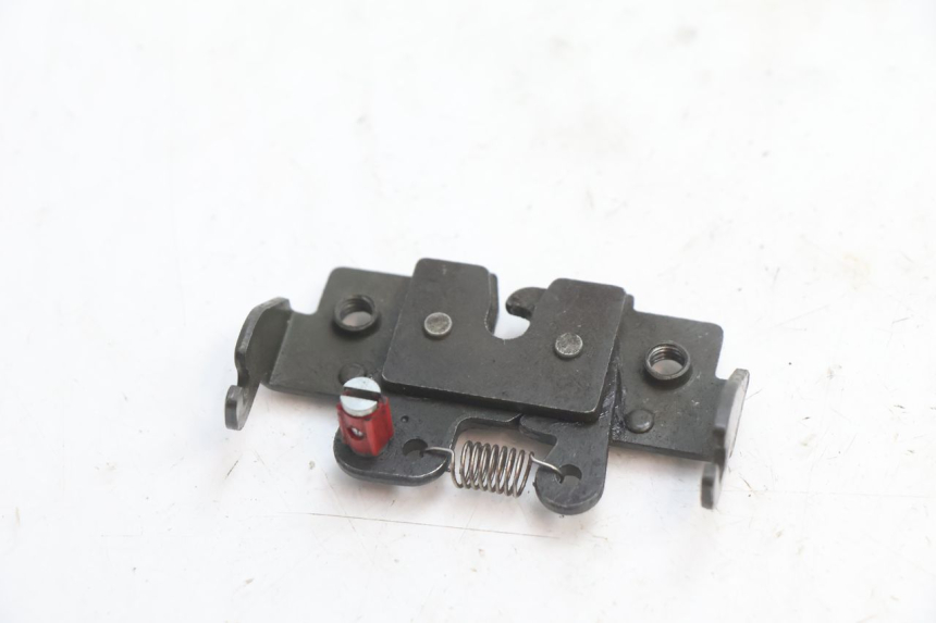 photo de SEAT LOCK MBK BOOSTER SPIRIT 50 (2004 - 2017) - Component detail