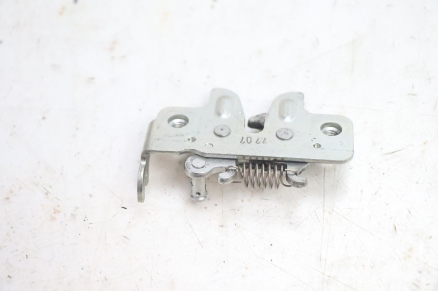 photo de SEAT LOCK SET SUZUKI BURGMAN EXECUTIVE ABS 650 (2006 - 2012) - Technical close-up