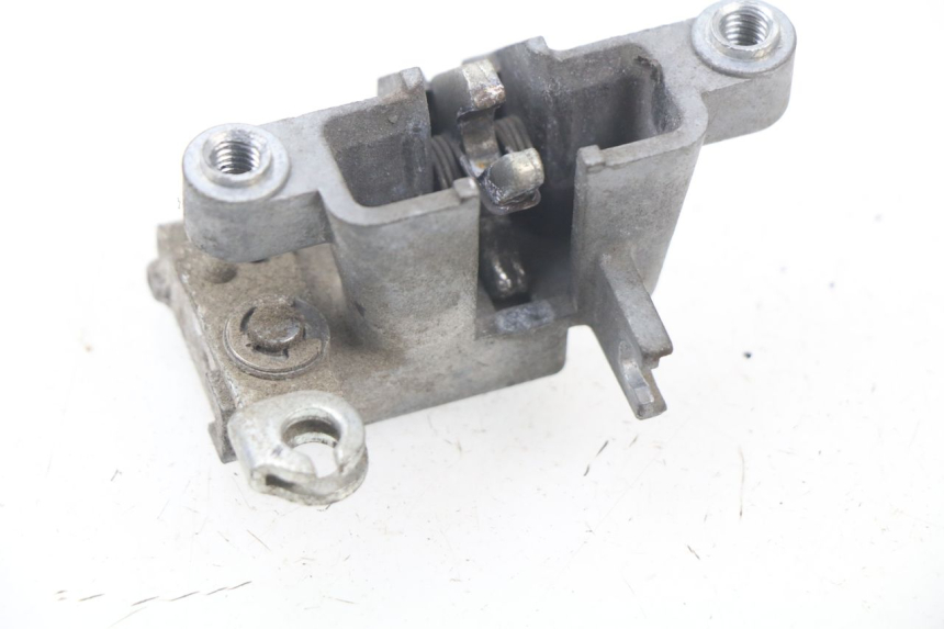 photo de SEAT LOCK YAMAHA BW'S BWS 125 (2010 - 2013) - Alternative perspective