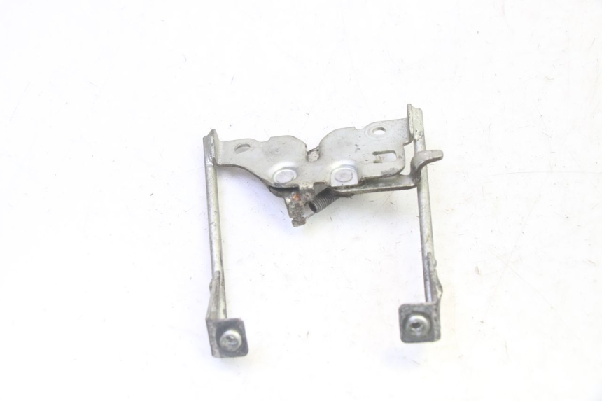 photo de SEAT LOCK SET HONDA CBF 125 (2009 - 2015) - Technical close-up