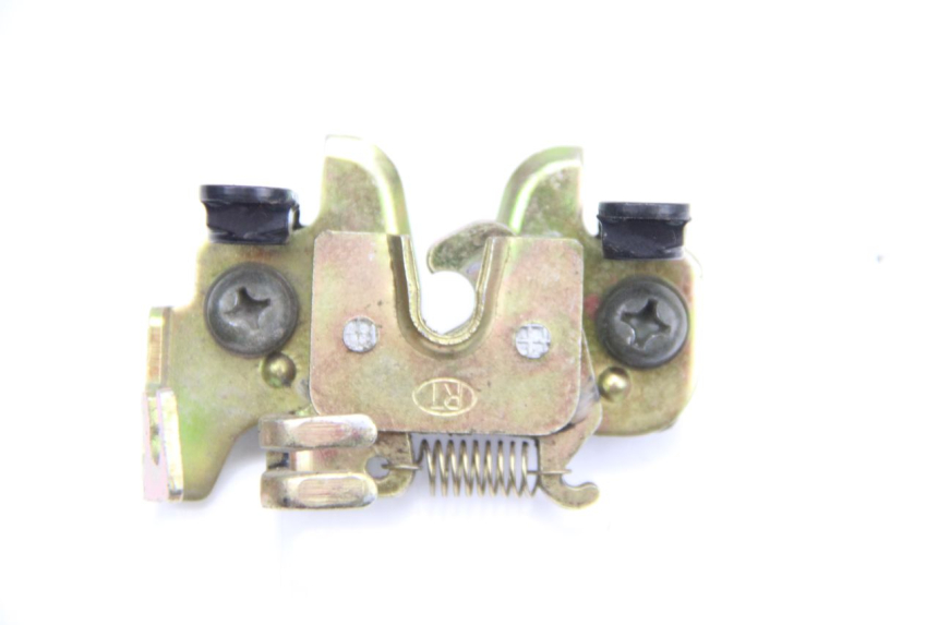 photo de SEAT LOCK SYM CROX 4T 50 (2016 - 2023) - Technical close-up